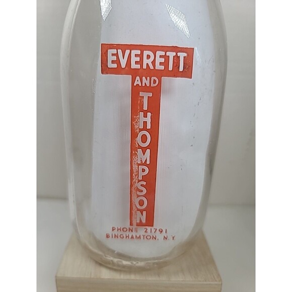 TSPQ Milk Bottle Everett & Thompson Dairy Farm Binghamton NY BROOME County 1955 - Picture 2 of 5